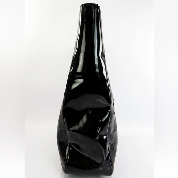 CHANEL Glossy Black Tote with Stud Accents - Picture 4 of 16